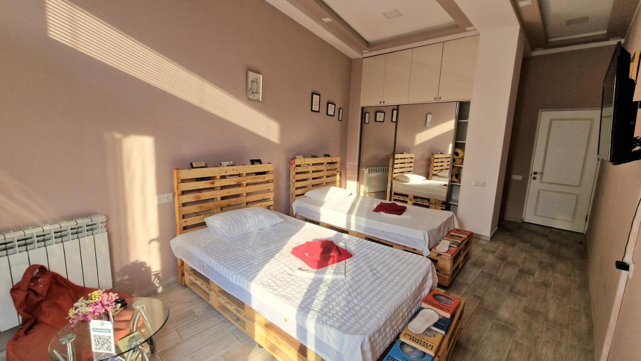 Puzzle Space Ostello Erevan Esterno foto